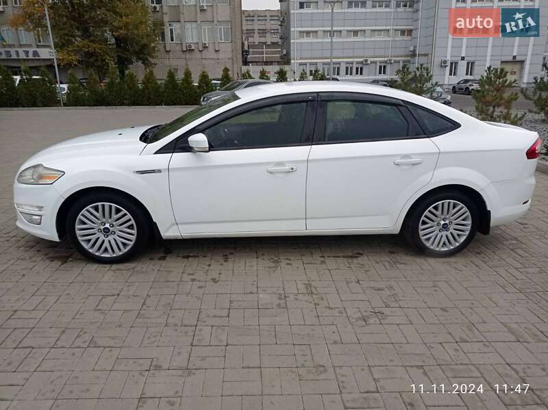 Седан Ford Mondeo 2012 в Днепре