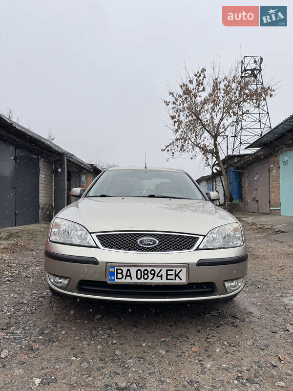 Седан Ford Mondeo 2004 в Кропивницком