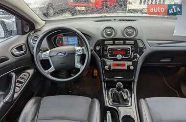 Седан Ford Mondeo 2010 в Ровно