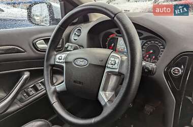 Седан Ford Mondeo 2010 в Ровно