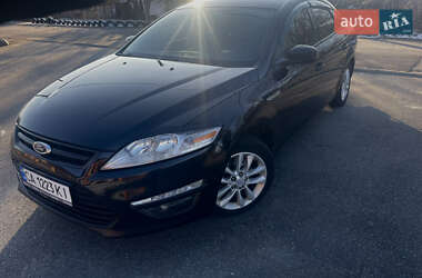 Седан Ford Mondeo 2012 в Шполе