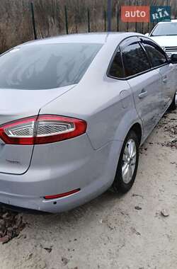 Седан Ford Mondeo 2012 в Броварах