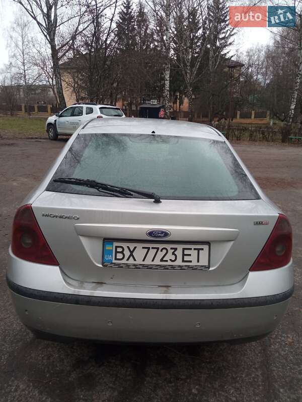 Седан Ford Mondeo 2002 в Кременце