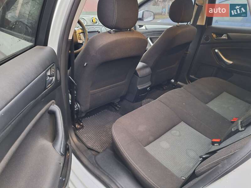 Седан Ford Mondeo 2012 в Баштанке