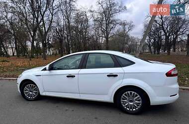 Седан Ford Mondeo 2011 в Чернігові