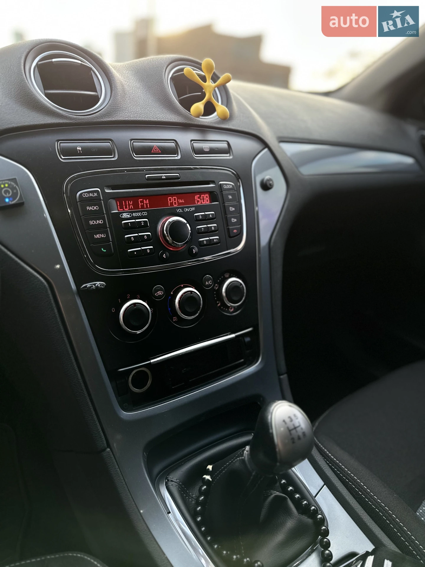 2010 Ford Mondeo - мініатюра 13