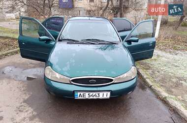 Седан Ford Mondeo 2000 в 