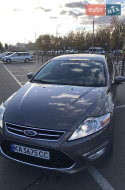 Седан Ford Mondeo 2012 в 