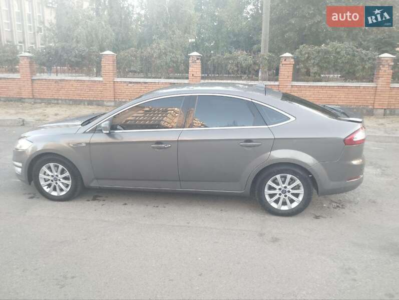 Лифтбек Ford Mondeo 2012 в Кривом Роге