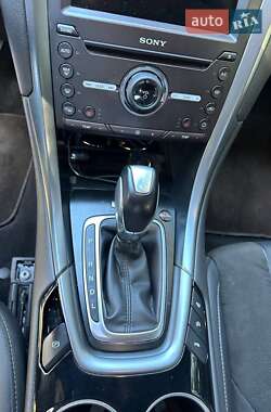 Лифтбек Ford Mondeo 2017 в 