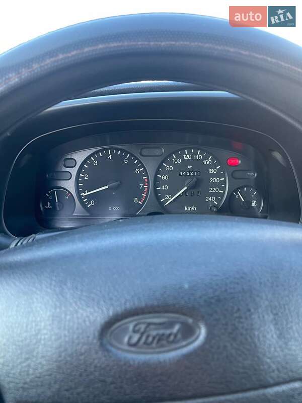 Седан Ford Mondeo 1998 в Киеве