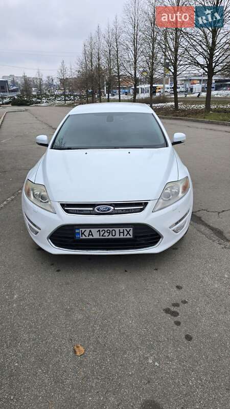 Седан Ford Mondeo 2012 в Умани