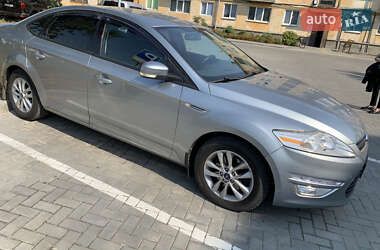 Седан Ford Mondeo 2012 в 