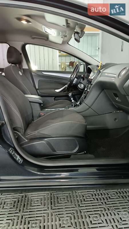 Седан Ford Mondeo 2011 в Києві
