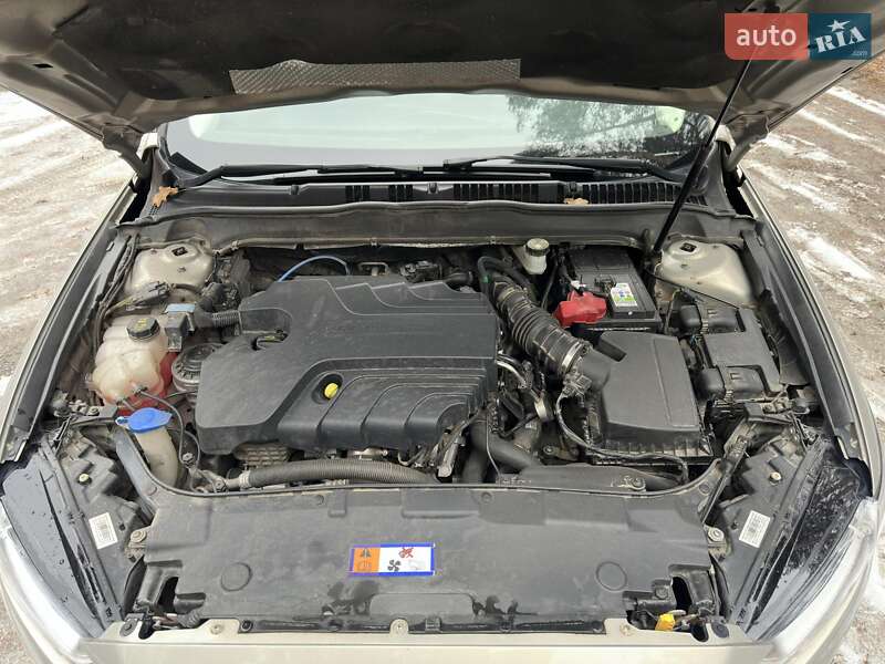 Лифтбек Ford Mondeo 2016 в Ровно