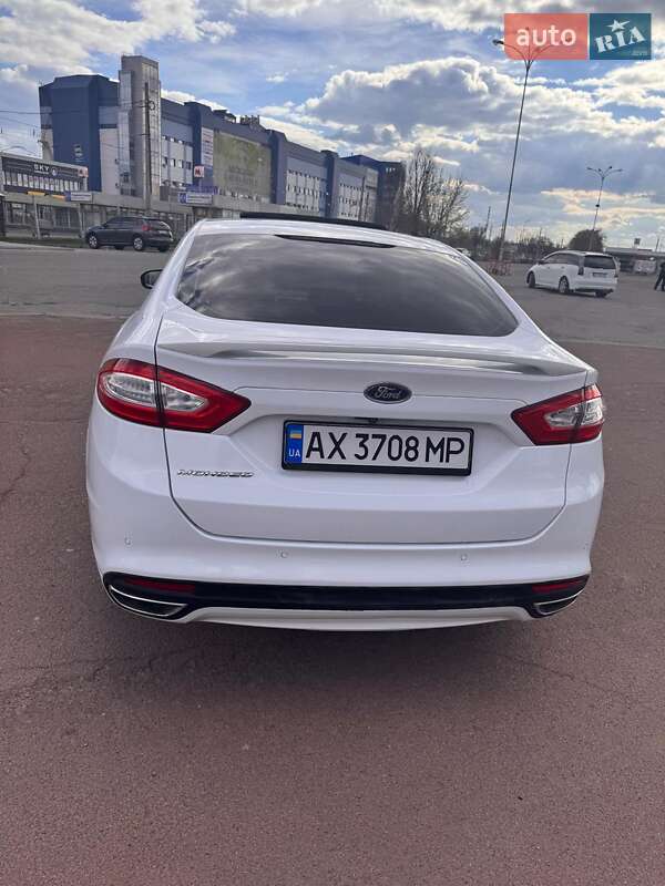 Седан Ford Mondeo 2015 в Харькове