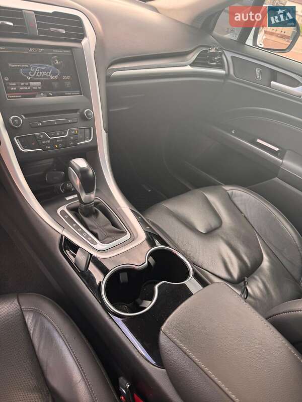 Седан Ford Mondeo 2015 в Харькове