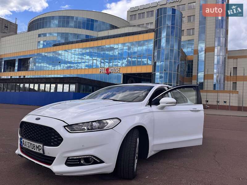 Седан Ford Mondeo 2015 в Харькове