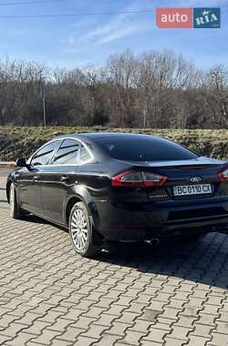 Седан Ford Mondeo 2012 в Львове