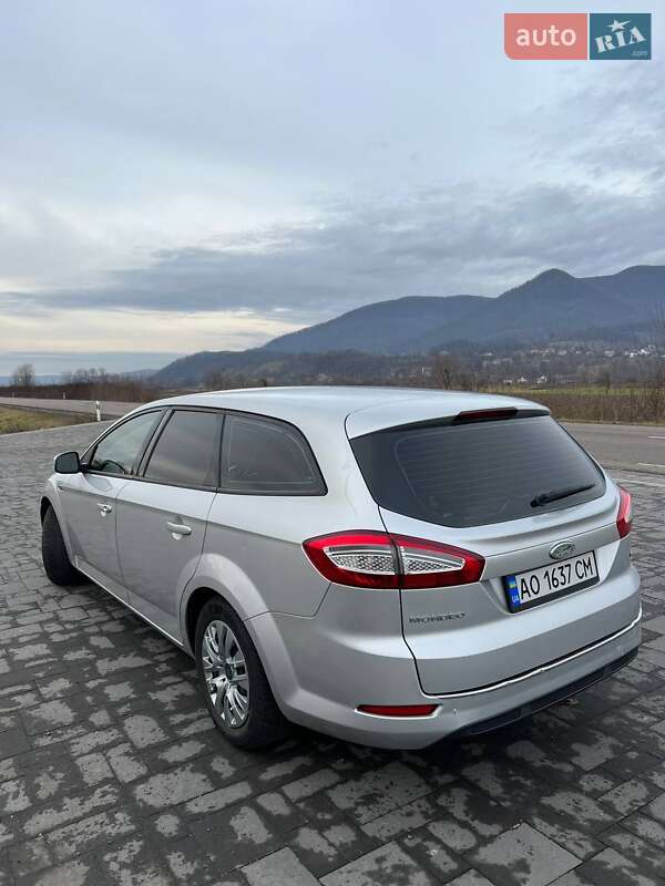 Универсал Ford Mondeo 2010 в Хусте