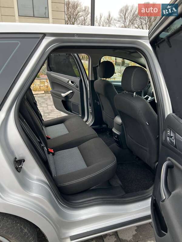 Универсал Ford Mondeo 2010 в Хусте