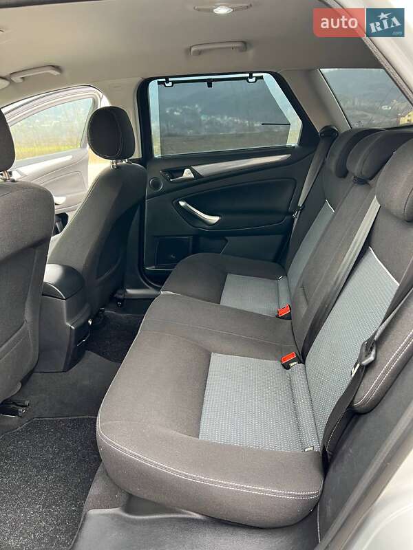 Универсал Ford Mondeo 2010 в Хусте