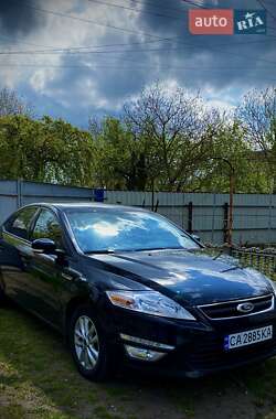 Седан Ford Mondeo 2012 в Черкасах