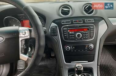 Универсал Ford Mondeo 2011 в 