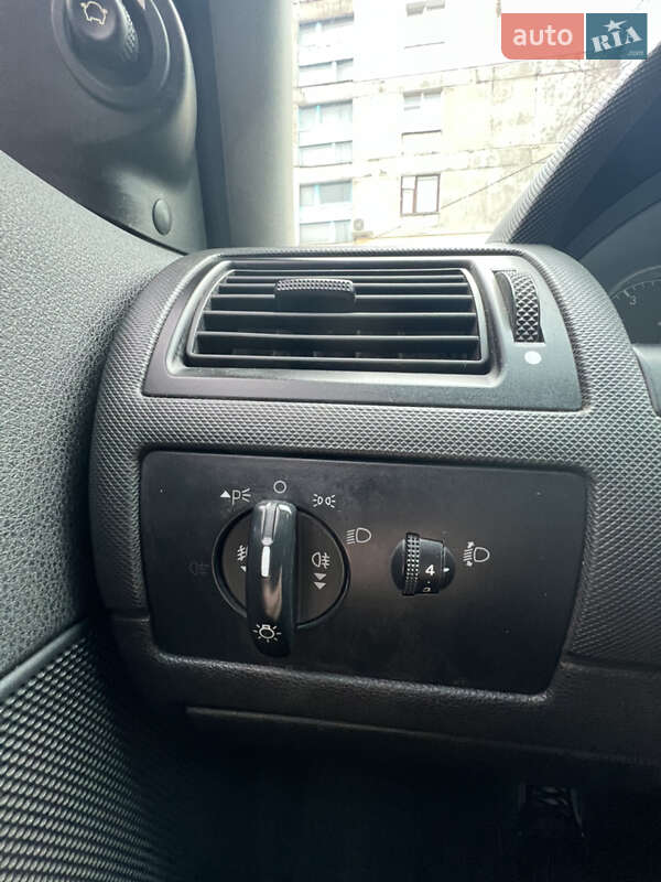 Седан Ford Mondeo 2002 в Гайвороне