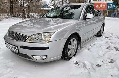 Лифтбек Ford Mondeo 2005 в Киеве