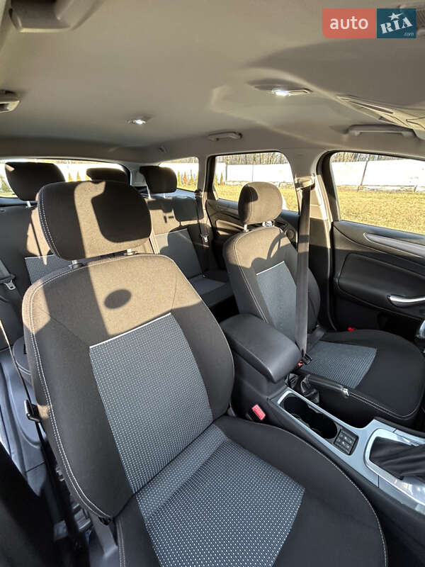 Универсал Ford Mondeo 2010 в Луцке
