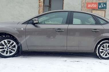 Седан Ford Mondeo 2012 в Сумах