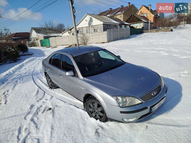 Лифтбек Ford Mondeo 2003 в Кременчуге