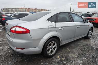 Лифтбек Ford Mondeo 2010 в Ровно