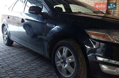 Седан Ford Mondeo 2013 в 
