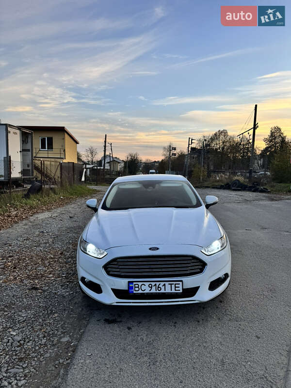 Лифтбек Ford Mondeo 2016 в Львове