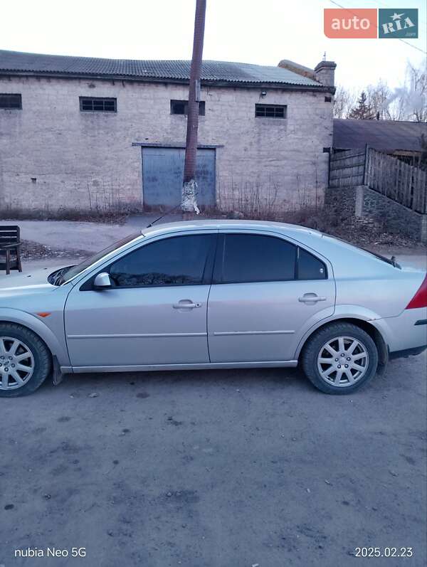 Лифтбек Ford Mondeo 2001 в Шаргороде