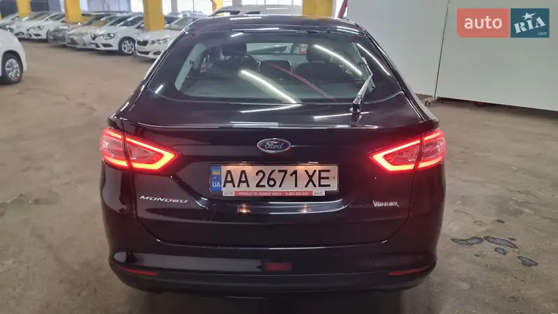 Седан Ford Mondeo 2018 в 