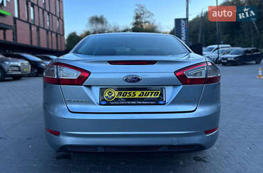 Седан Ford Mondeo 2012 в 