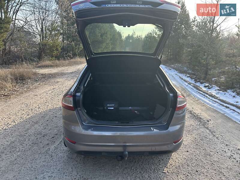 Лифтбек Ford Mondeo 2013 в Черкассах