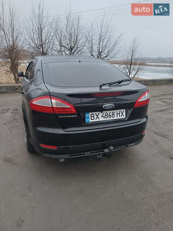 Лифтбек Ford Mondeo 2010 в Изяславе