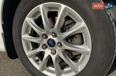Лифтбек Ford Mondeo 2014 в 