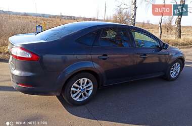 Седан Ford Mondeo 2011 в 