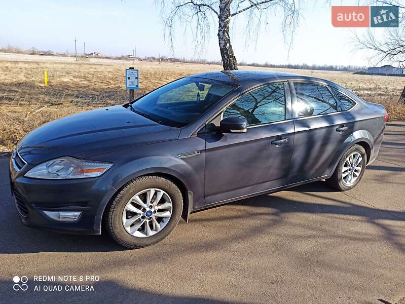 Седан Ford Mondeo 2011 в Переяславі