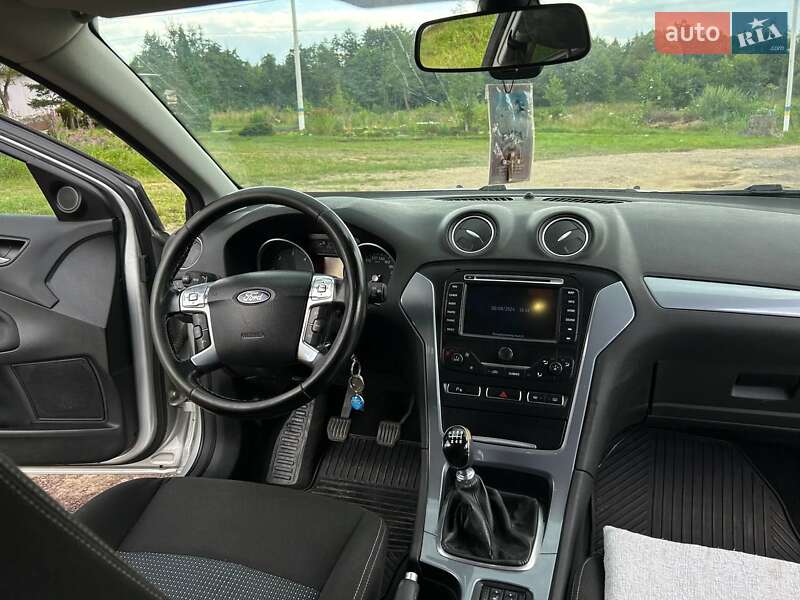 Универсал Ford Mondeo 2011 в Долине