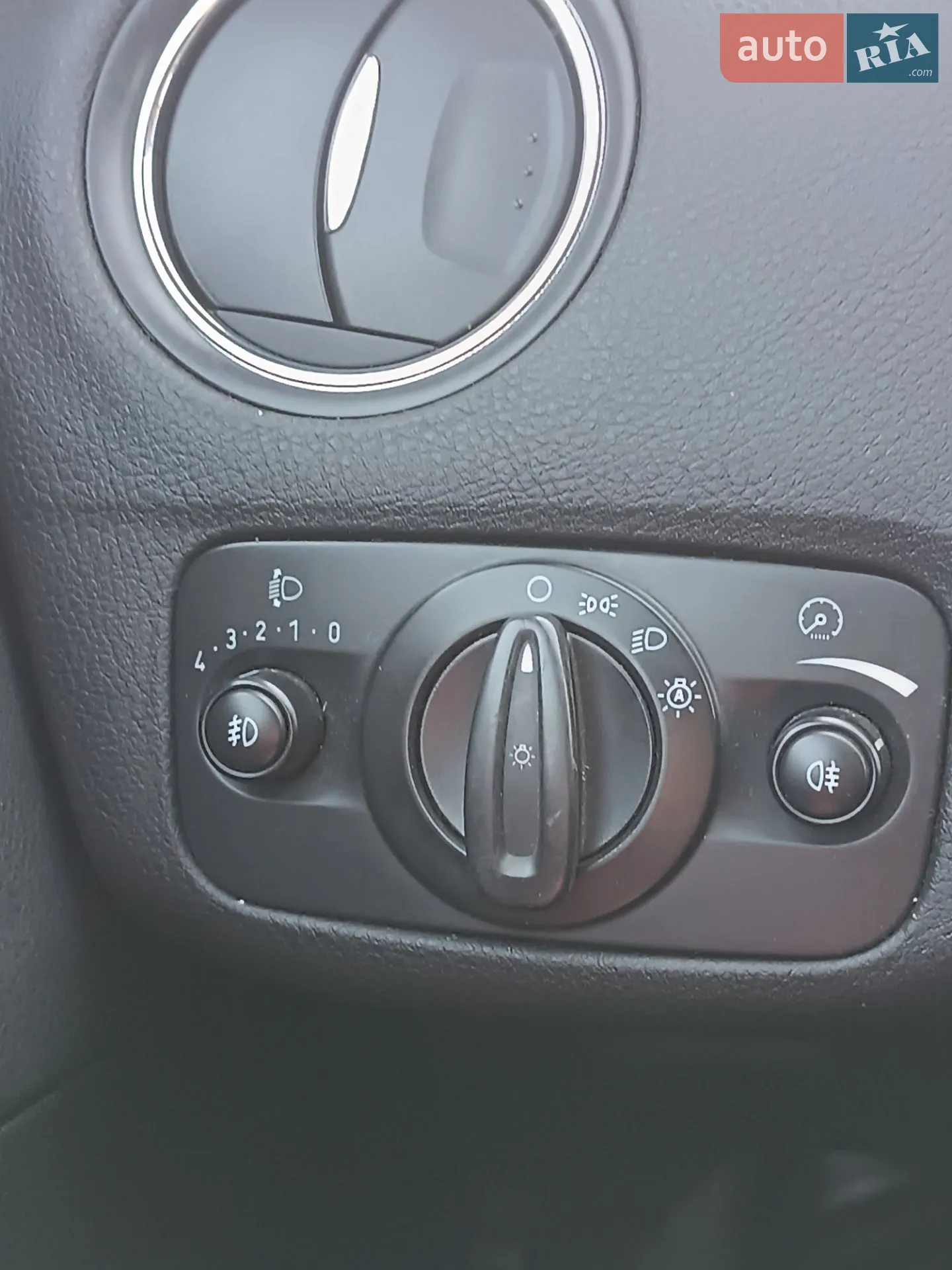 2010 Ford Mondeo - мініатюра 51