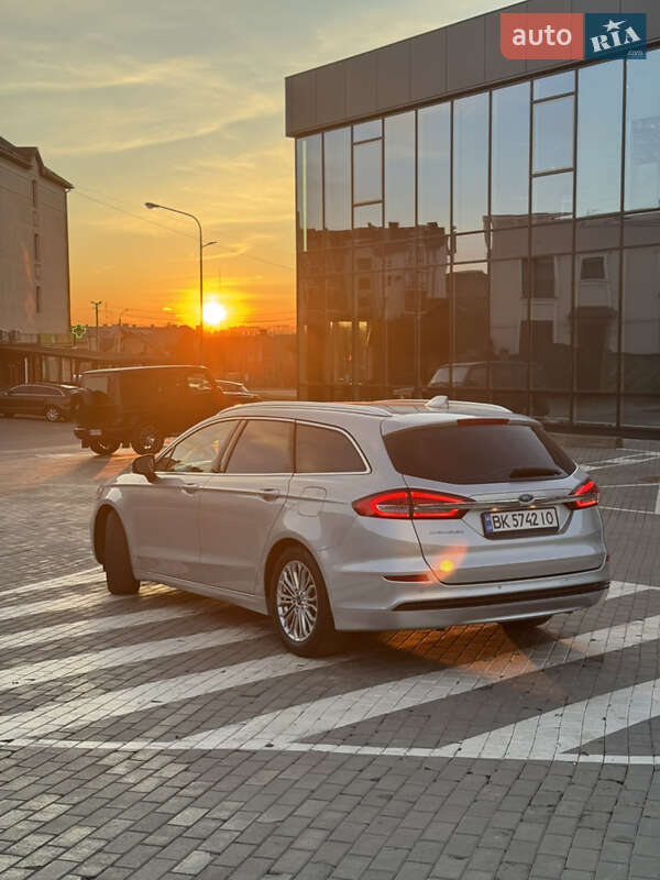 Лифтбек Ford Mondeo 2020 в Ровно