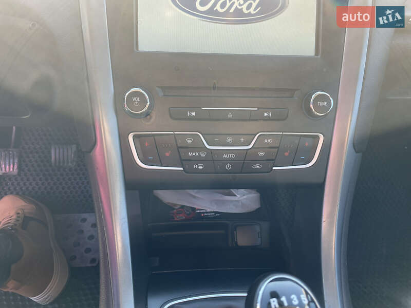 Універсал Ford Mondeo 2015 в Тернополі