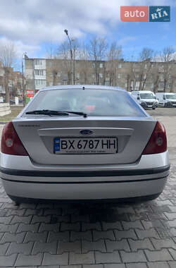 Лифтбек Ford Mondeo 2002 в 