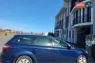 Універсал Ford Mondeo 2013 в 